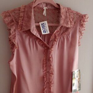 'LAPIS' Dusky Pink Cap Sleeve Lace Blouse Size XL NWT